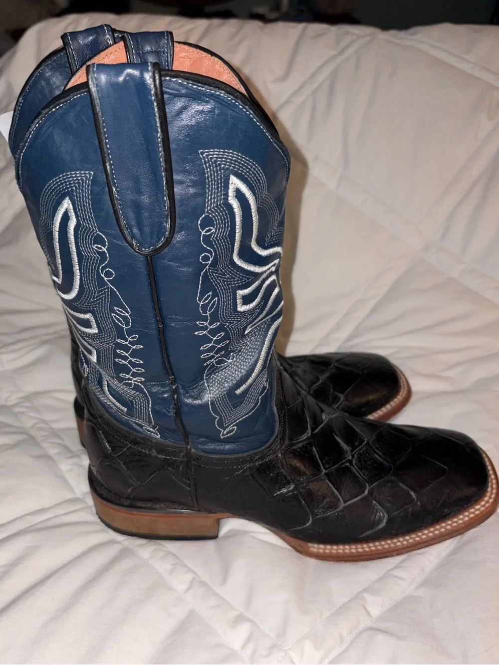 EUC Tanner Mark Mens Fish Print Western leather Boots - Square Toe